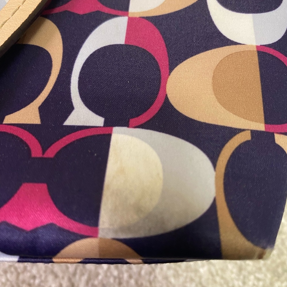 Coach Plum and Tan Logo Purse - Picture 5 of 7